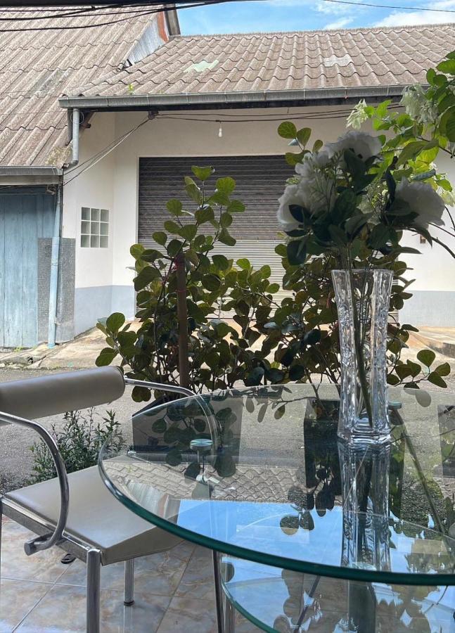 Rynn Hotel ترات المظهر الخارجي الصورة